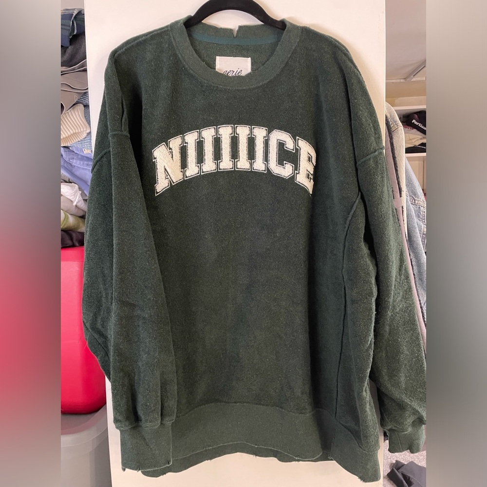 American Eagle - Oversized NIIIIICE Crew Ndck!